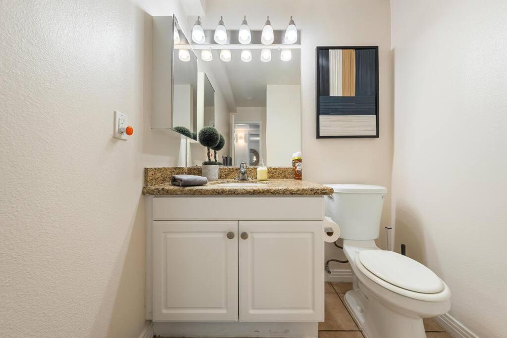 Apartment Seabreeze Sky 3bd&2ba Mdr Venice Sm *