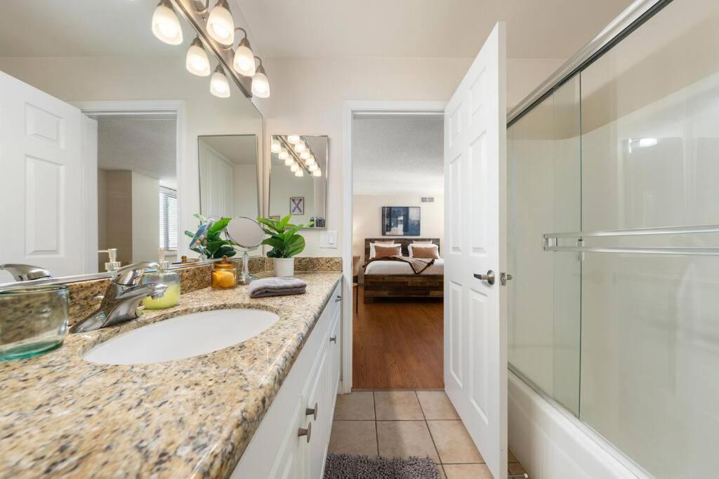 Seabreeze Sky 3bd&2ba Mdr Venice Sm *