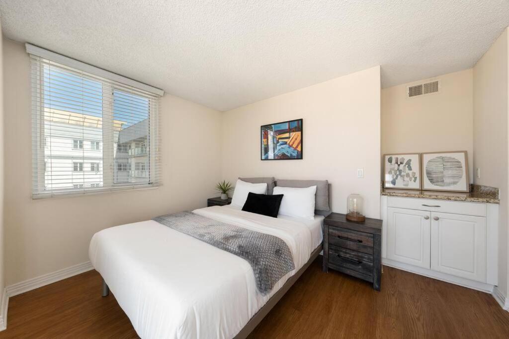Seabreeze Sky 3bd&2ba Mdr Venice Sm *