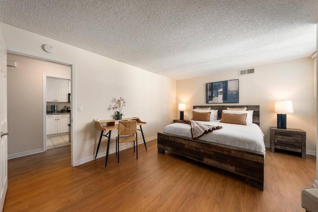 Apartment Seabreeze Sky 3bd&2ba Mdr Venice Sm *