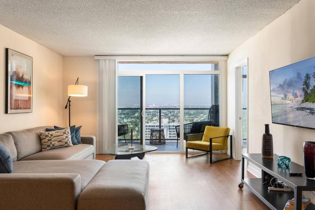 Apartment Seabreeze Sky 3bd&2ba Mdr Venice Sm *